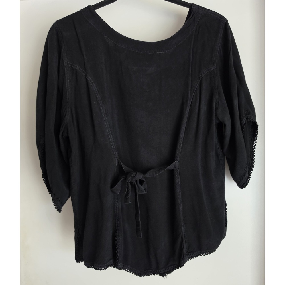 Embroidered Black Tunic Button-Front Top - Picture 2 of 5